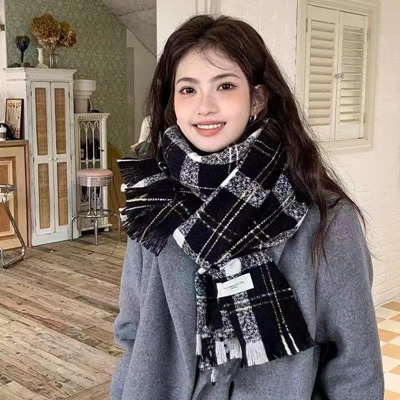 New Korean Version of Men's and Women's Meteor Shower Plaid Scarf Men's Fashion Autumn and Winter Versatile Plaid Thickened Scarf for Women
