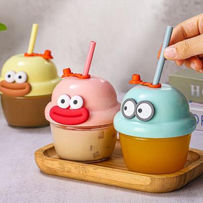 Glasbecher mit Strohhalm und Deckel 210ml Wiederverwendbarer Eiskaffeebecher Niedlicher Cartoon-Trinkbecher für Wasser Matcha Reise