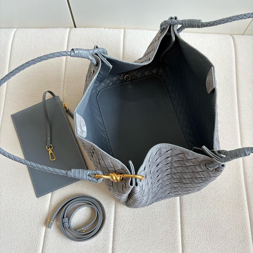 Cross-border First-layer Matte Cowhide Woven Parachute Bag Autumn and Winter Portable Bucket Bag Versatile Shoulder Messenger Women's Bag