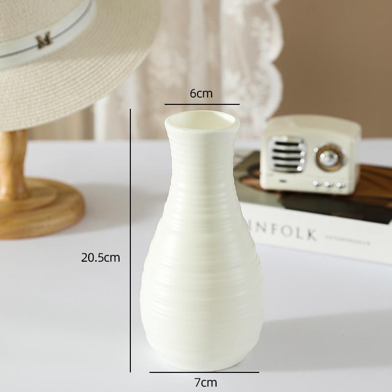 Plastic Flower Vase - A Small and Fresh One for The Living Room, with Anti-drop Function. Flower Arrangement Vase for Water Culture.
