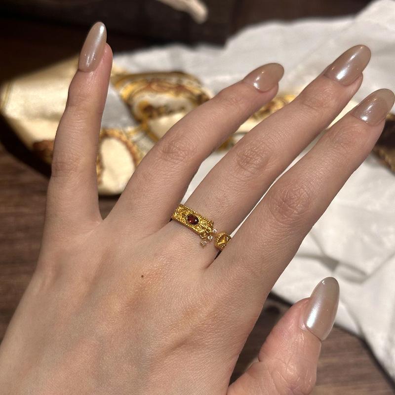 Vintage Palace Style Ruby Ring Light Luxury Exquisite Rings for Women Party Wedding High Quality Engagement Wedding
