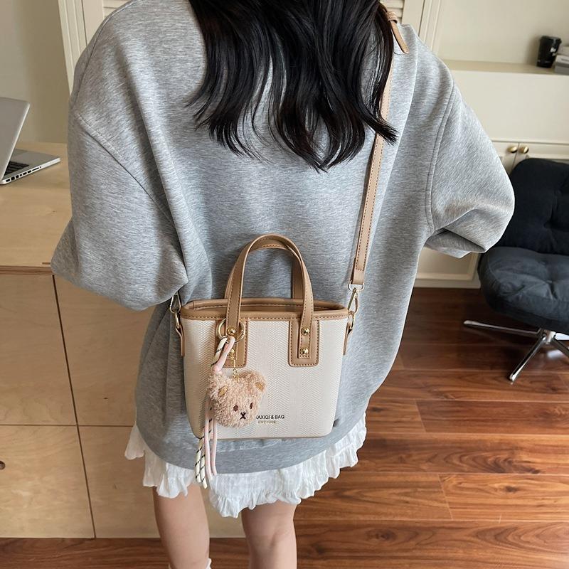 Popular Small Bag Women's Summer New Versatile Messenger Bag Portable Bucket Bag