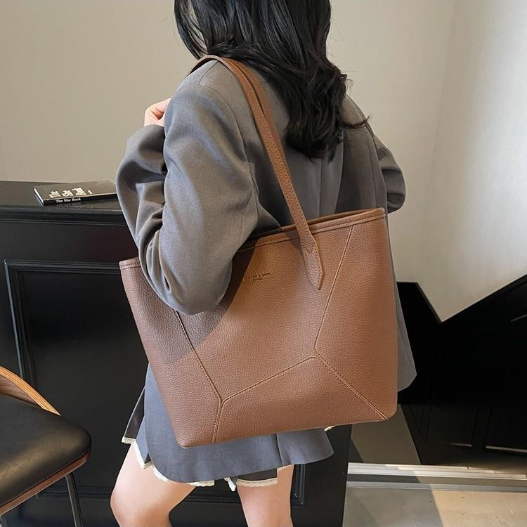 Retro Niche Tote Bag Spring New Large-capacity Textured Simple Shoulder Bag Class Commuter Bag