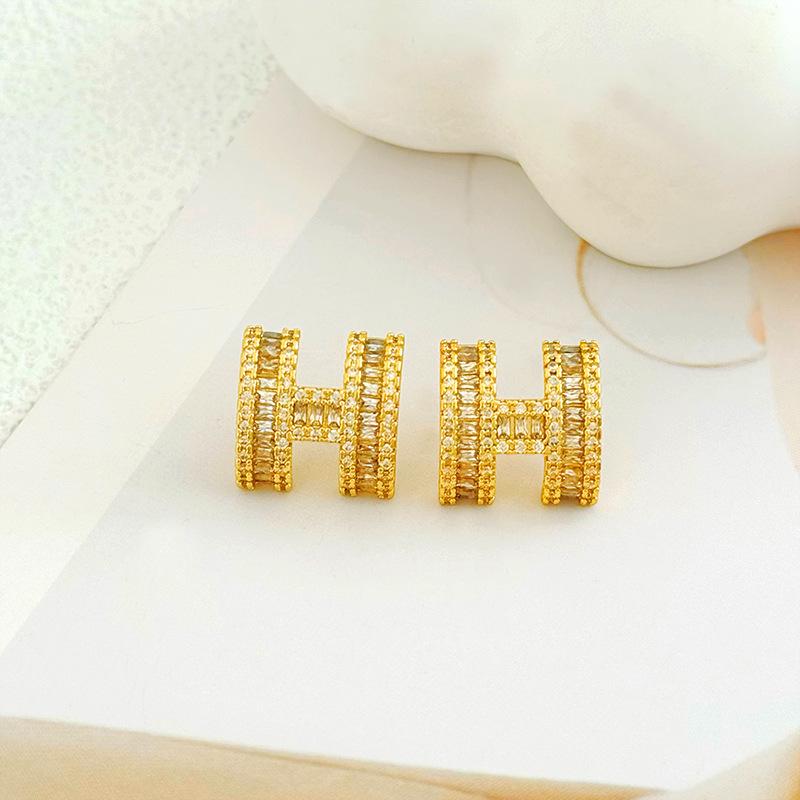 H-Letter Diamond Stud Earrings for Women: New Light Luxury, High-End Korean Fashion