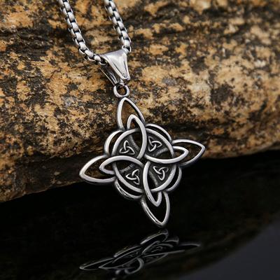 European and American New Viking Celtic Knot Pendant, Titanium Steel Men's Fashion Necklace, Retro Personalized Stainless Steel Jewelry