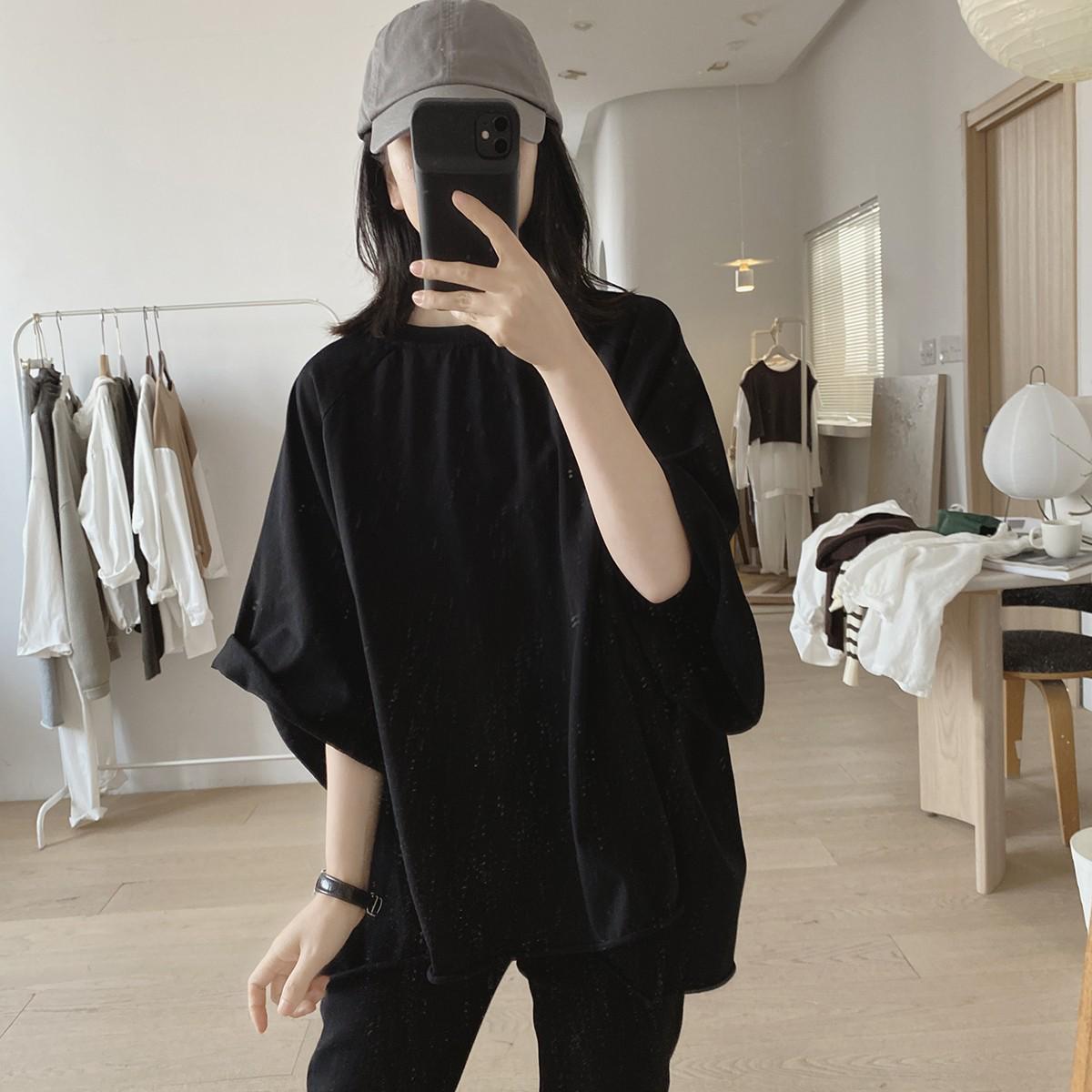 

Loose Plus Size Cotton Raglan Sleeve Pullover - Five-Sleeve Summer Top One Size чорний
