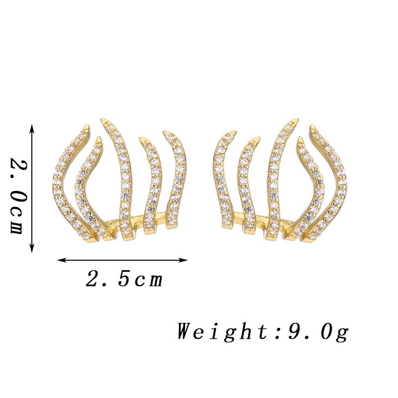 

Trendy Rhinestones Metal Claw Stud Earrings for Women Zircon Golden Color Punk Geometry Earrings Party Vintage Accessories Gift
