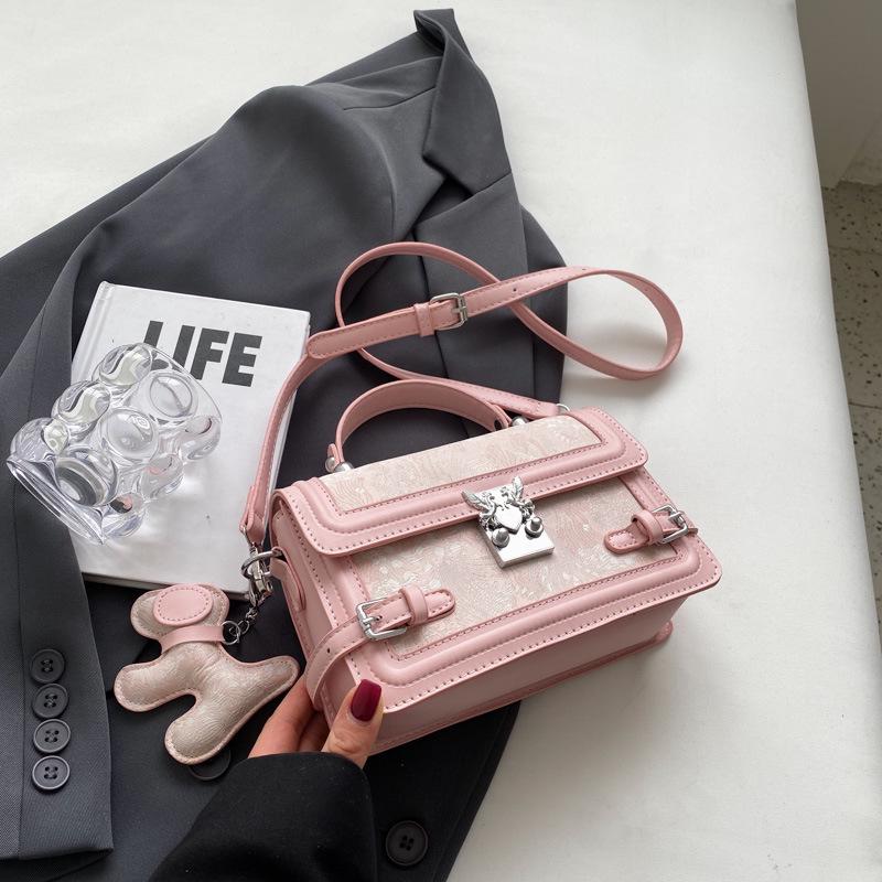 

2026 Trendy Women s Textured Niche Bags: Chic Summer Crossbody & Handbags рожевий