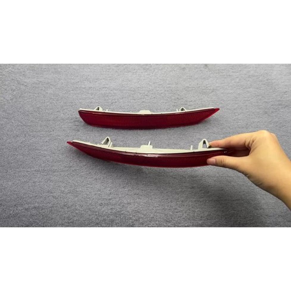 2x Red LED Rear Bumper Trim Reflector for 2009-2018 Subaru Forester 84281SC010