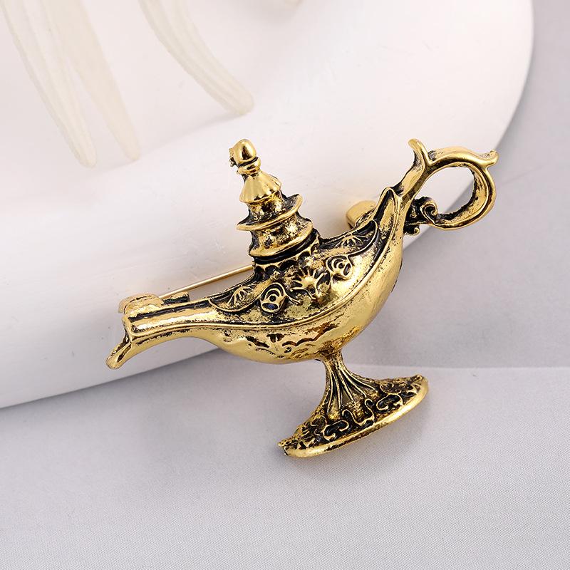 

Enamel Tea Pot Lamp Brooch Magic Elegant Aladdin Lamp Brooches Jewelry Accessories Retro Vintage Exotic Pin Birthday Gift A2