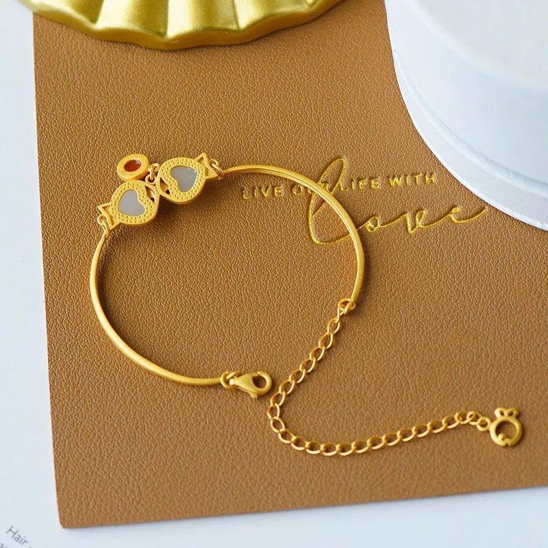 Hetian Jade Double Fish Tassel Bracelet - Retro Style with Round Beads.