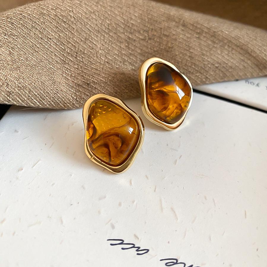 Silver Needle Geometric Irregular Resin Y2K Earrings - Retro Stud Ear Accessories for Women