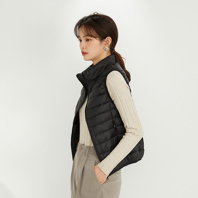 Autumn and Winter New Stand-up Collar Sleeveless Light Down Jacket Women's Short Large-size Jacket White Duck Down Tide