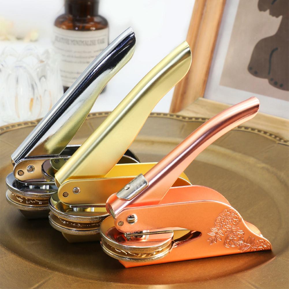 DIY Samolepka na ozubené kolo Ruční kleště Kovové výlisky Ražební kleště pro Party Hlavičkový papír LOGO Svatba Obálka Kůže