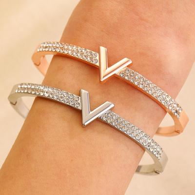 Koreaanse Diamanten Letter V-Vormige Armband voor Vrouwen - Gepersonaliseerde Engelse Ins Stijl Sieraden