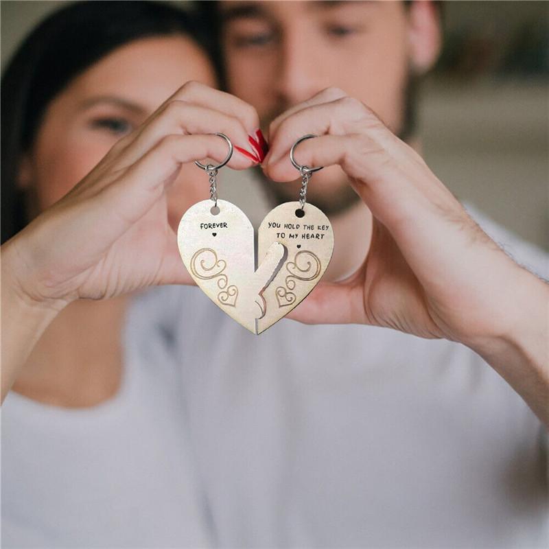 Boyfriend and Girlfriend Couple Gifts - Keychain You Hold The Key To My Heart