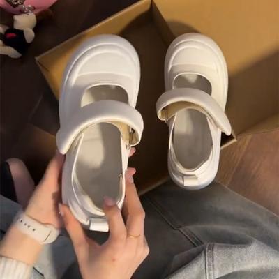 Zapatos de plataforma Mary Jane blancos para mujer 2025 verano nuevos de velcro boca poco profunda cabeza grande versátiles casuales zapatillas deportivas