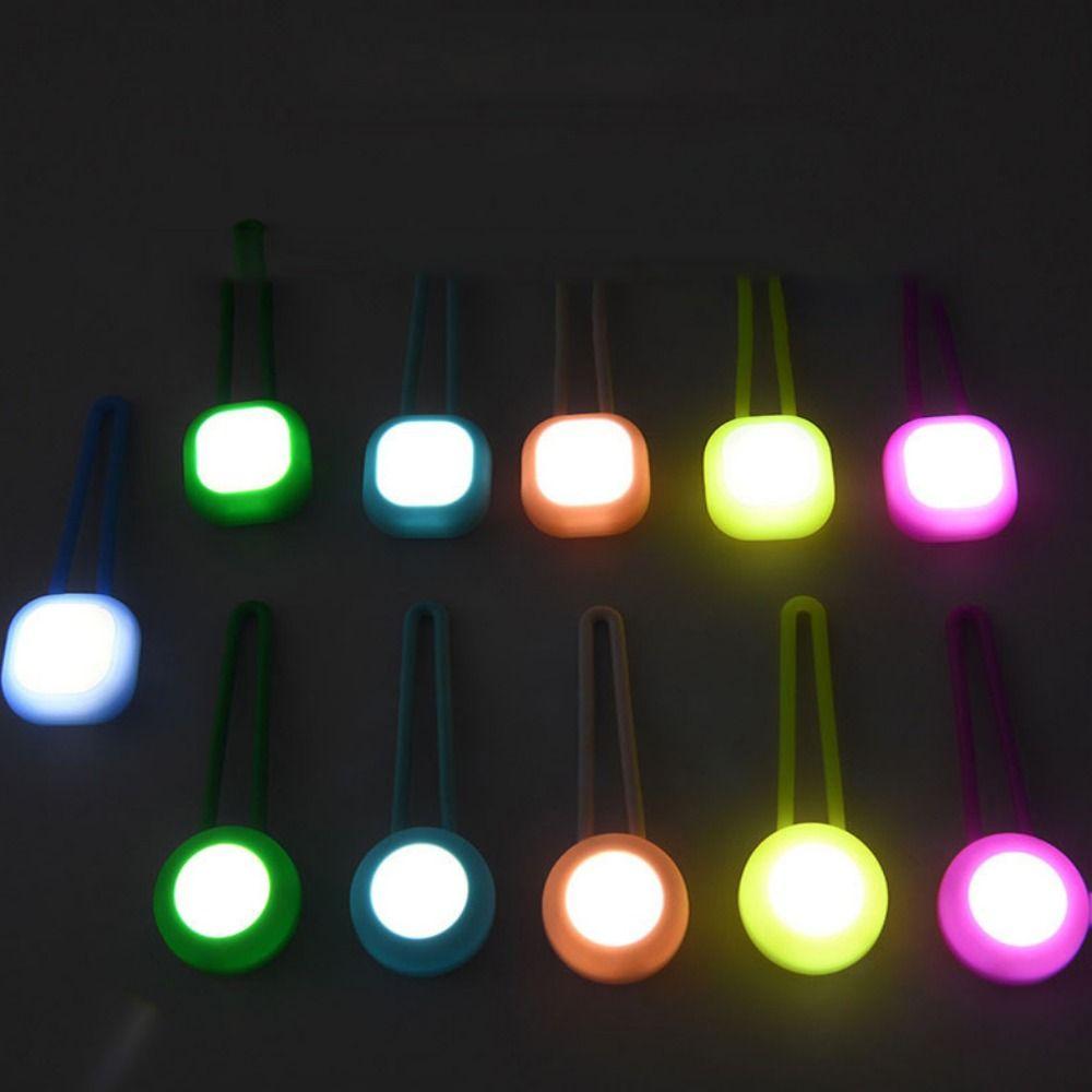 Waterproof Pet Led Walking Night Pendant Silicone Hanging Dog Pendant Night Light with LED Light Colorful Pet Collar Pendants
