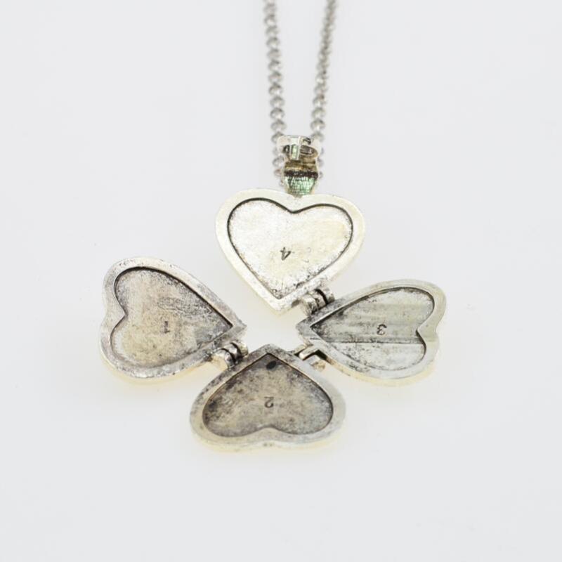 

Vintage Necklace Folding Multi-Layer Heart Family Locket Personalised Photos Four-Leaf Clover Pendant Jewelry