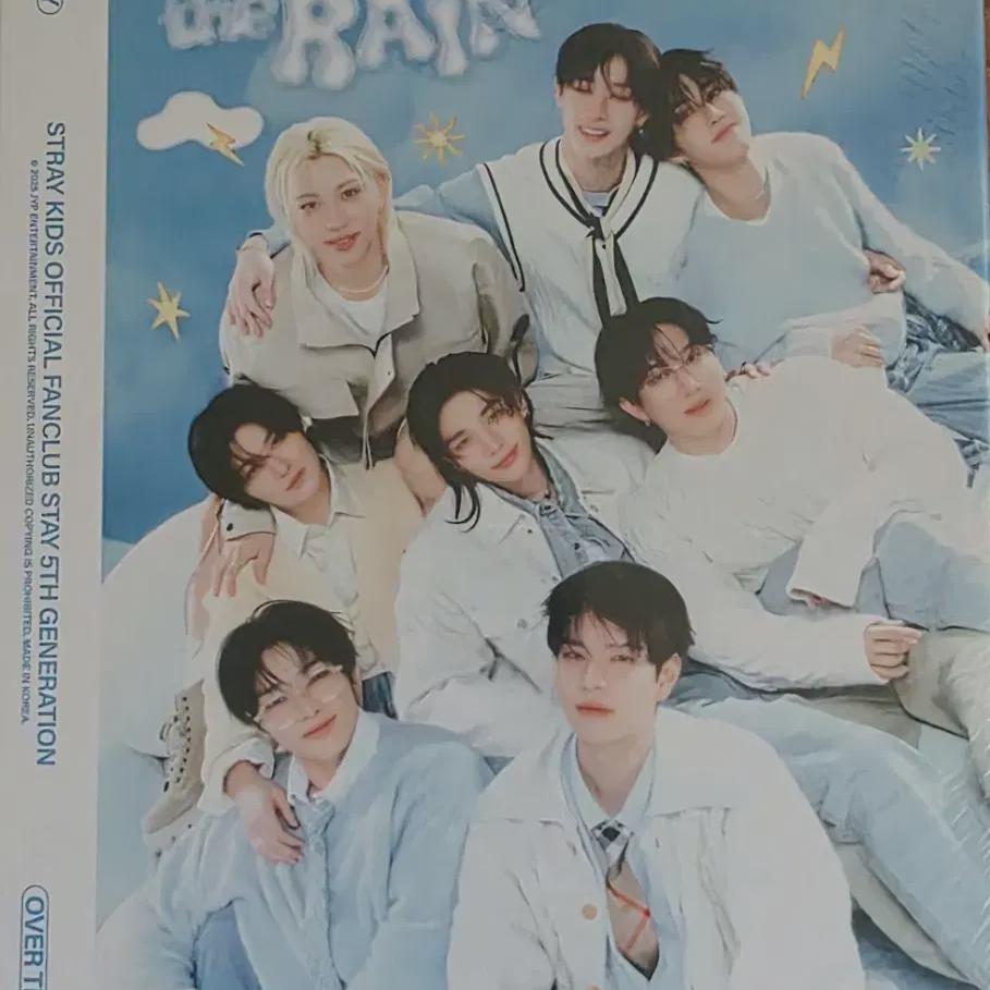 Straykids 5th Season Fan Club Kit