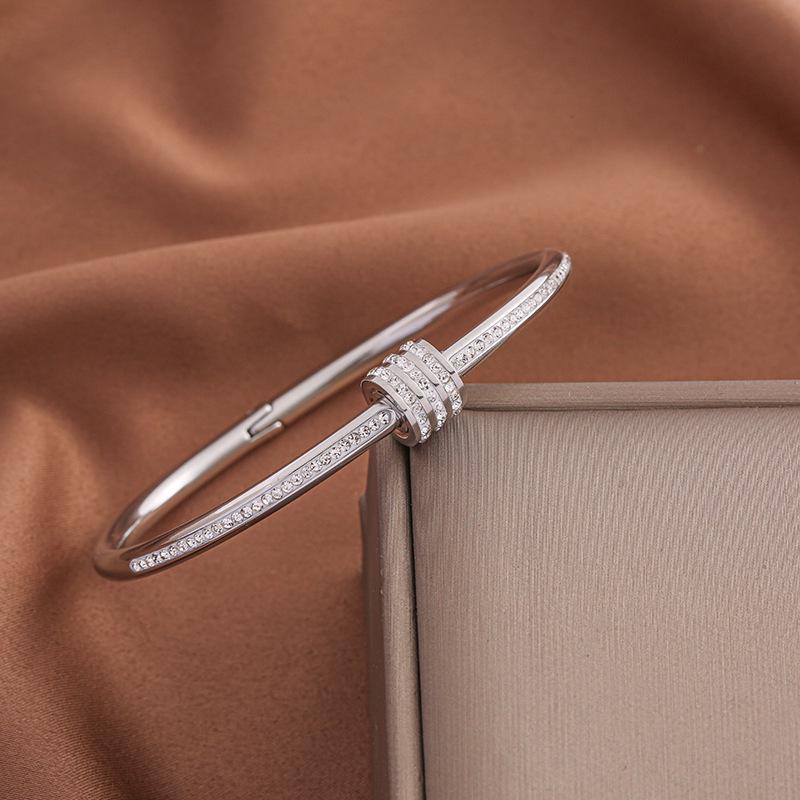 Women's Starry Sky Titanium Steel Bracelet: Fashionable, Simple, Diamond-Studded Nail Bangle, High-End Versatile Jewelry