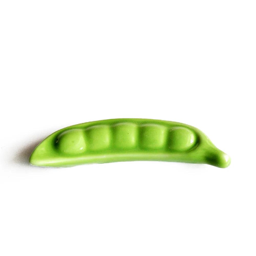

New Creative Fashion Kitchen Tableware Diverse Cute Vegetable Shape Ceramic Chopsticks Holders Practical Chopsticks Holder Stand