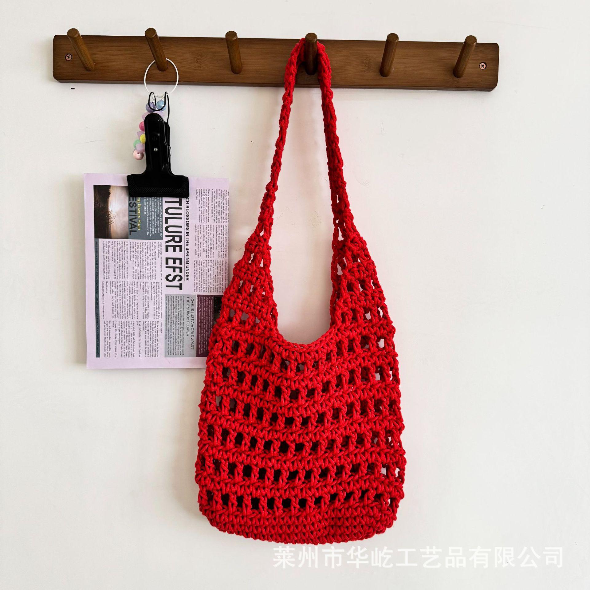 

Korean hollow large-capacity straw woven bag new simple light luxury versatile seaside vacation beach shoulder bag красный