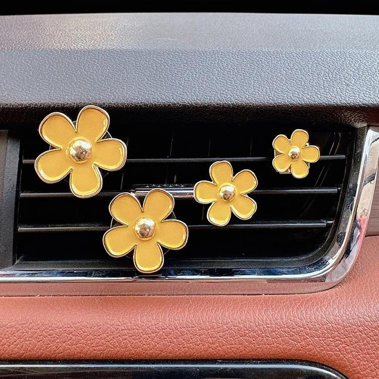 

Автомобильный диффузор, зажим для духов, милый цветочный освежитель воздуха, диффузный кондиционер, ароматерапия, зажим для духов, украшение салона автомобиля жёлтый