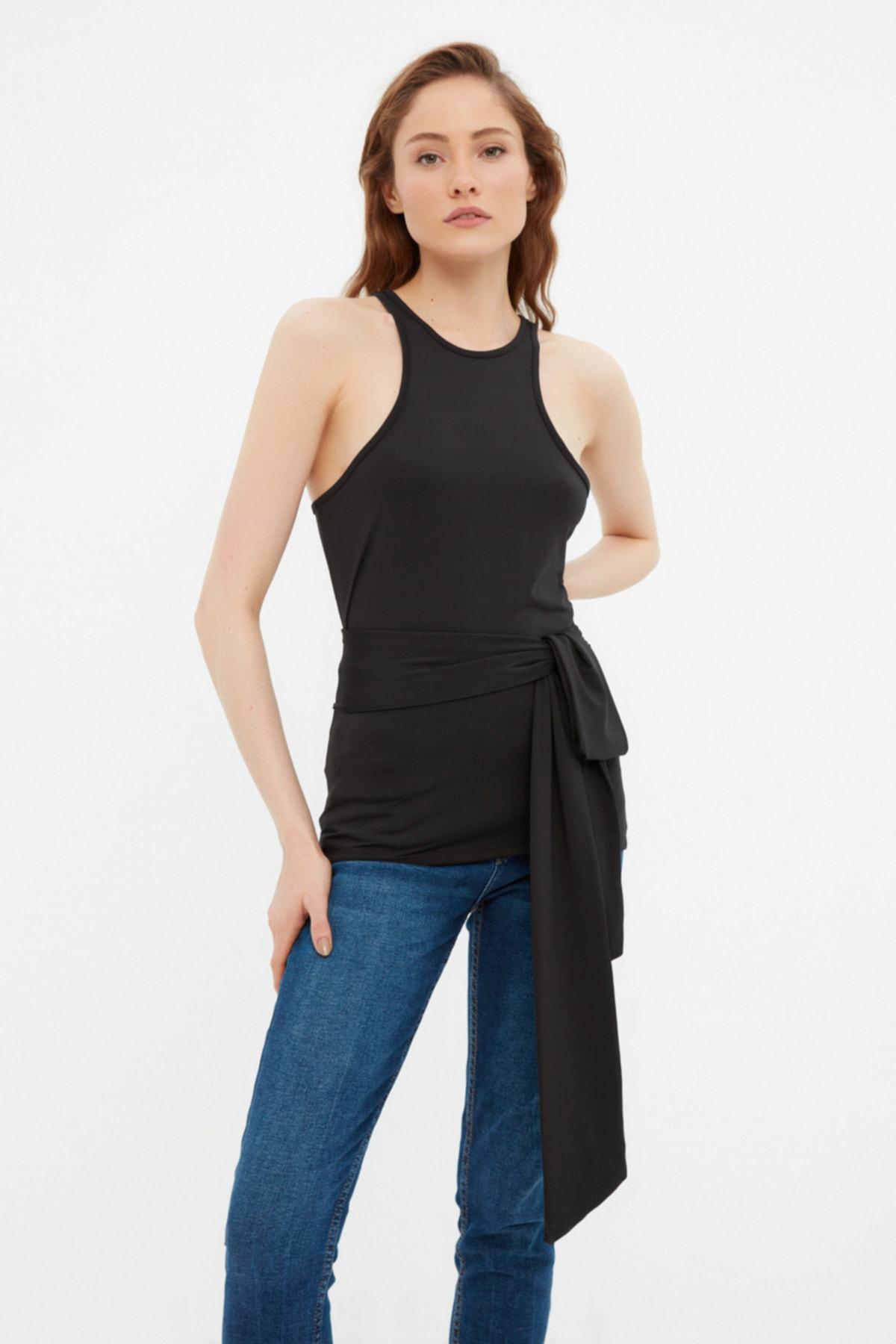 

Вязаная блузка с отделкой Black Tie