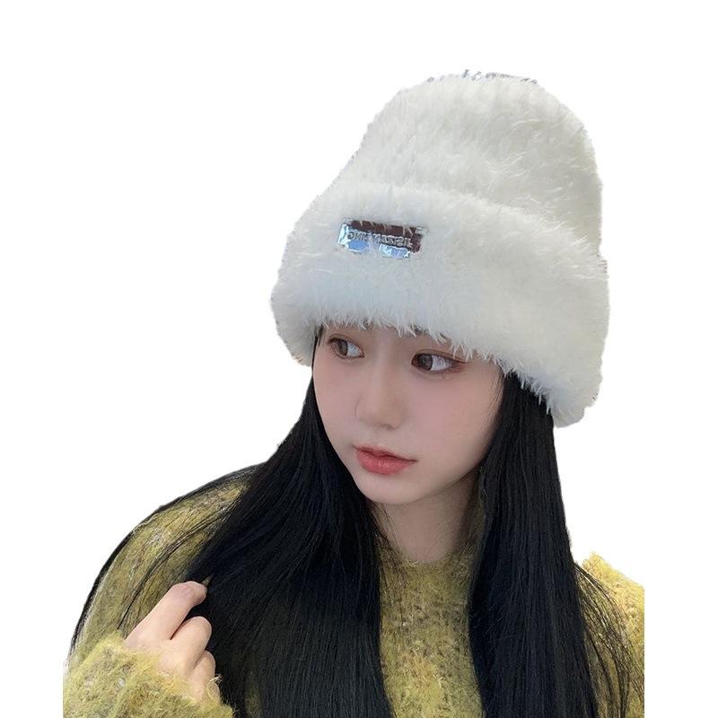 New Plush Hat for Women In Winter Thickened and Warm Small Woolen Hat Showing Face Trendy Big Head Circumference Ear Protection Pile Knitted Hat