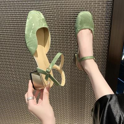 Moda 2024 Nou Sandale Baotou Lace din dantela Toc mediu Linie groasă cu pantofi de damă Cap pătrat simplu după pantofi singuri goli Femei