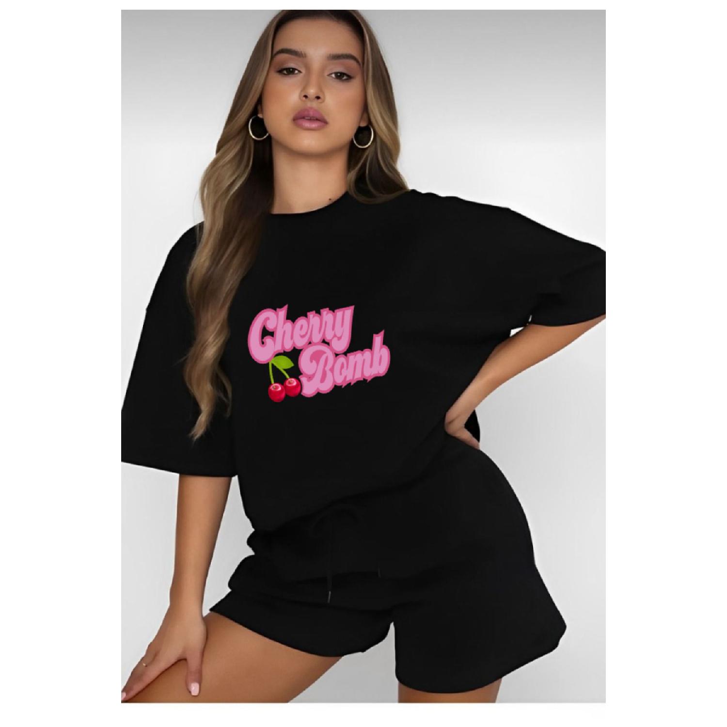 

Комплект из шорт и футболки с принтом cherry Bomb