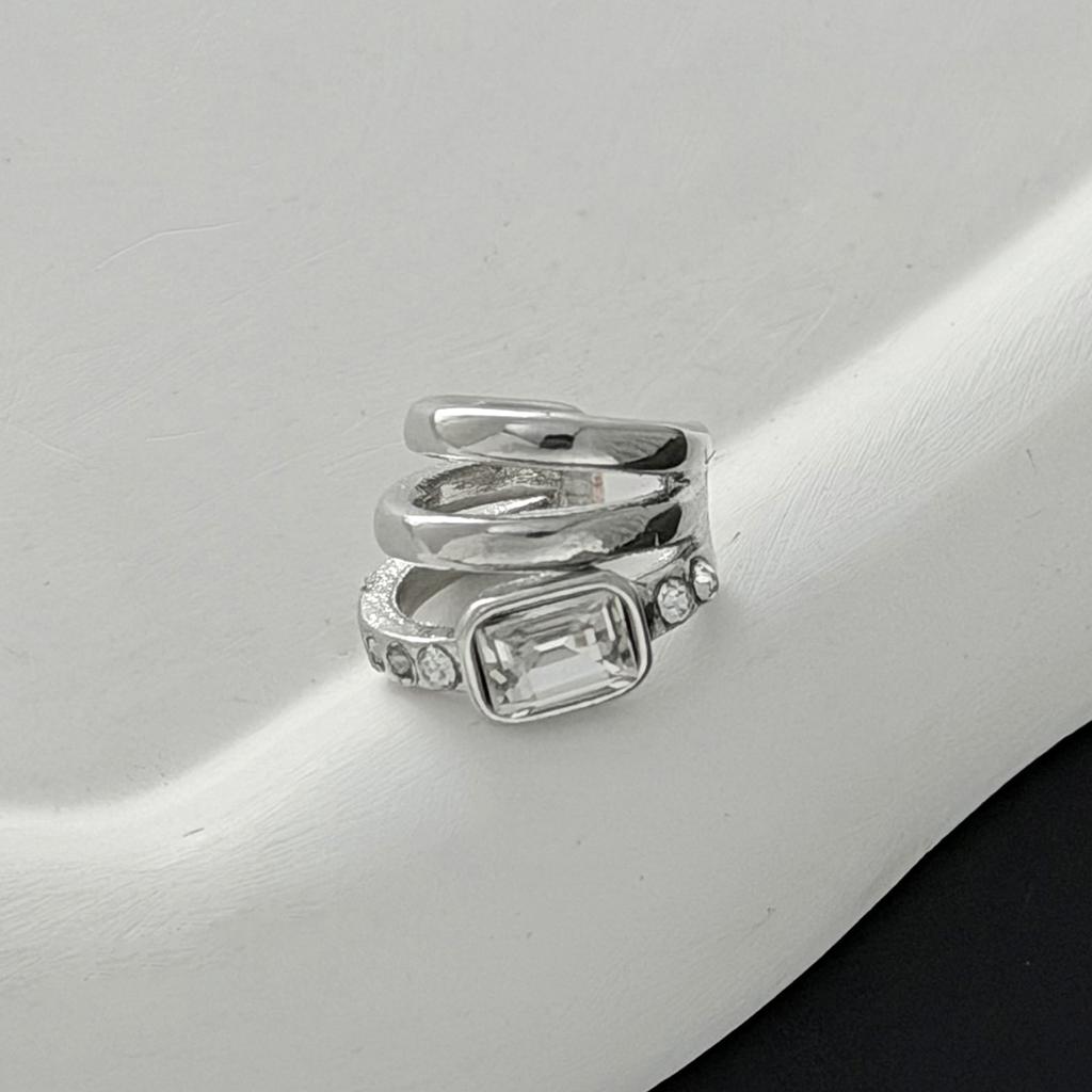 1Pc Simple Square Zircon Clip Earrings for Women Three Layer Luxury Rhinestone Ear Cuff Clip Without Pierced Ear Cuff Jewelry