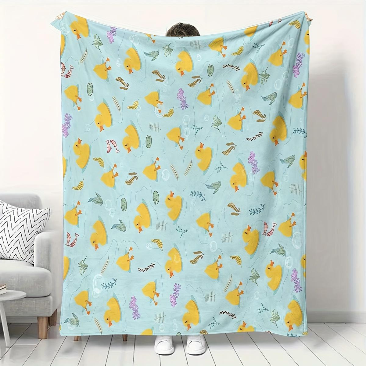 

Country style yellow duck flannel blanket, soft and comfortable knitted wool fleece, suitable for home travel in all seasons 130X150cm