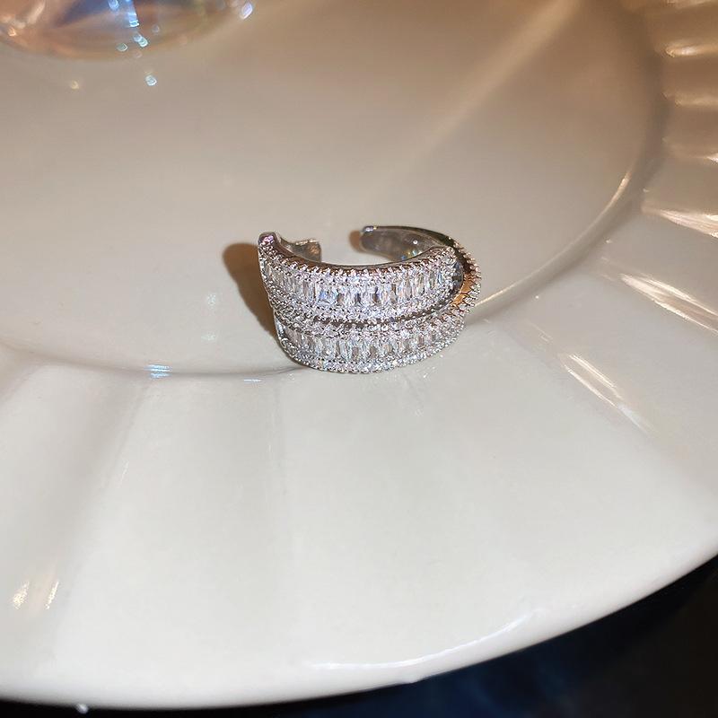 Vintage Palast Blumenring Diamantstil Leichter Luxus Premium Zeigefinger Schmuck