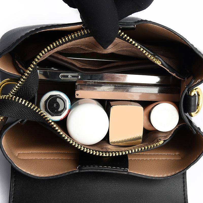 Tasche Crossbody-Tasche, Neue High-End-Damentasche, Modische Retro-Kunst, Schultertasche mit chinesischem Stil Stickerei