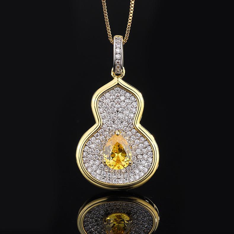 Fashionable Retro Color Treasure Necklace Gourd Pendant Inlaid With Zircon Emerald Collarbone Chain Women's Jewelry High-end