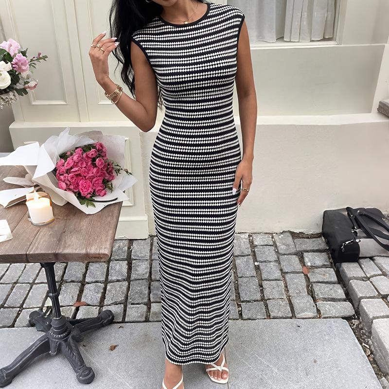 Women Crochet Knit Striped Maxi Dress Sleeveless Bodycon Long Dress Casual Chic Everyday Summer Dress