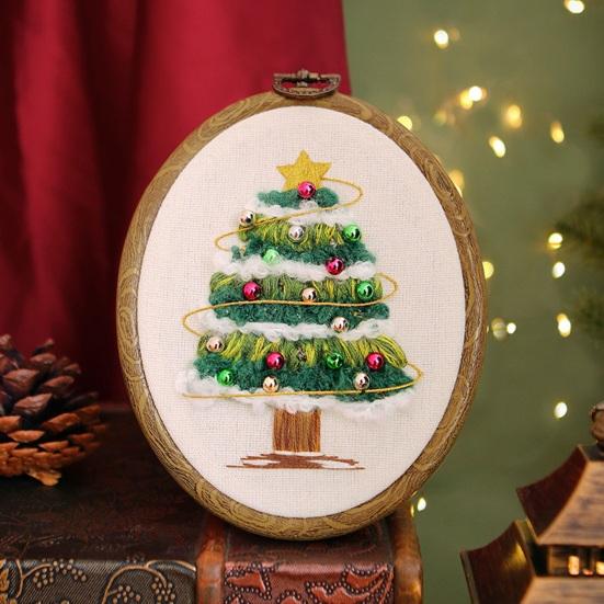 Light-up Christmas Embroidery Kit Snowman Christmas Tree Hand Embroidery Starter Kit with String Lights Hoop Threads Needles Fabric DIY Embroidery
