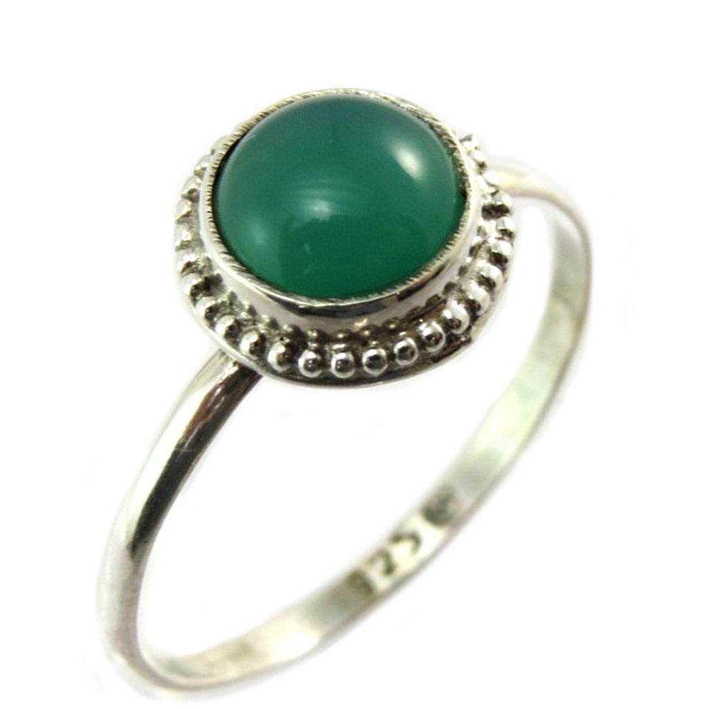 

Серебряное кольцо Charmes зелёное - 9 мм