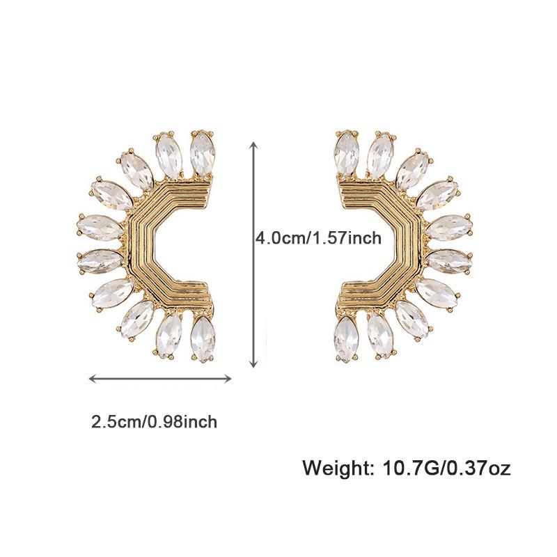 

Kenjie 2024 Retro U-Shaped Tassel Earrings for Women - Irregular European & American Fashion