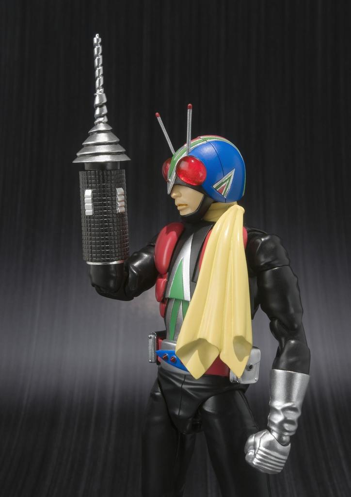 TAMASHII NATIONS S.H.Figuarts Riderman