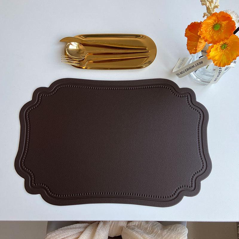 Retro European-Style Leather Placemat, Heat-Resistant, Waterproof & Oil-Proof Nordic Mat