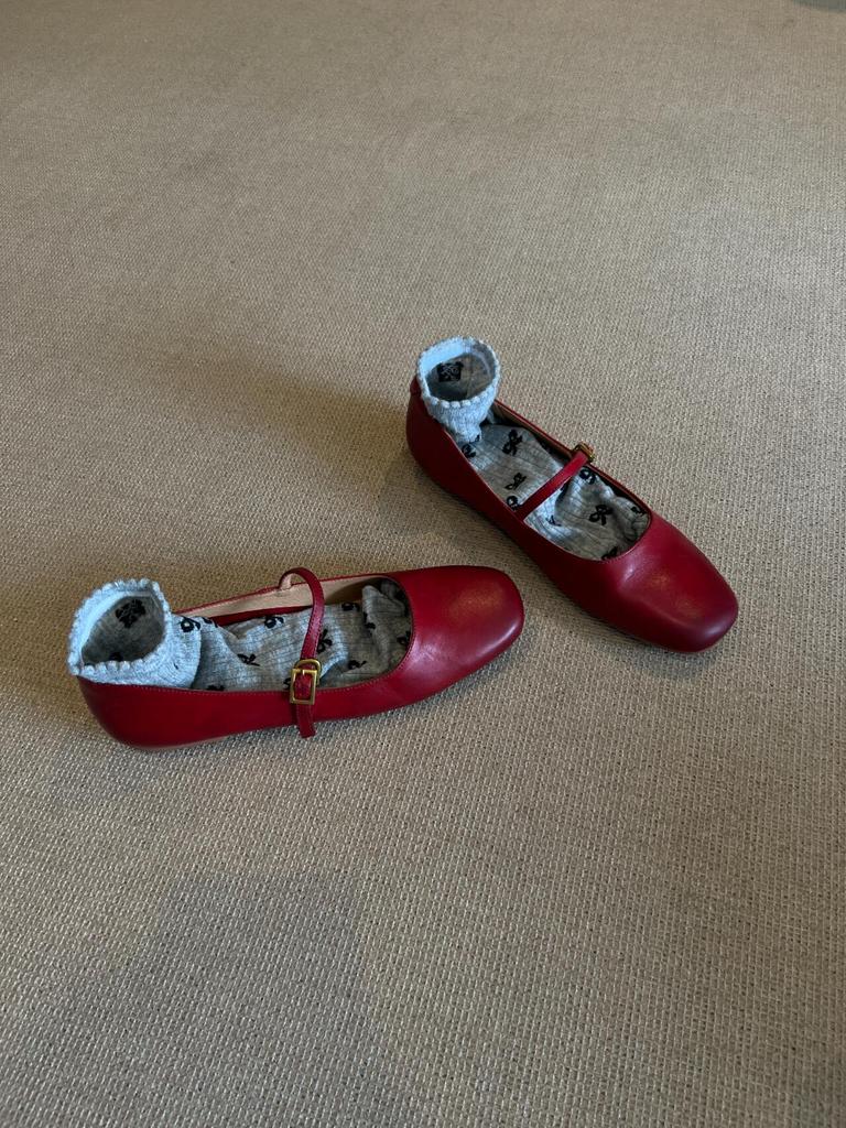 Blue Cabinet~ Korean-style Daughter Gold Retro Style Round Head One-word Buckle Red Ballet Mary Jane Shoes Commuter Flat Shoes