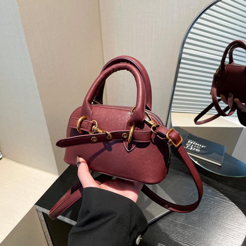 Premium niche bag women's autumn and winter retro new casual shoulder messenger bag portable shell bag