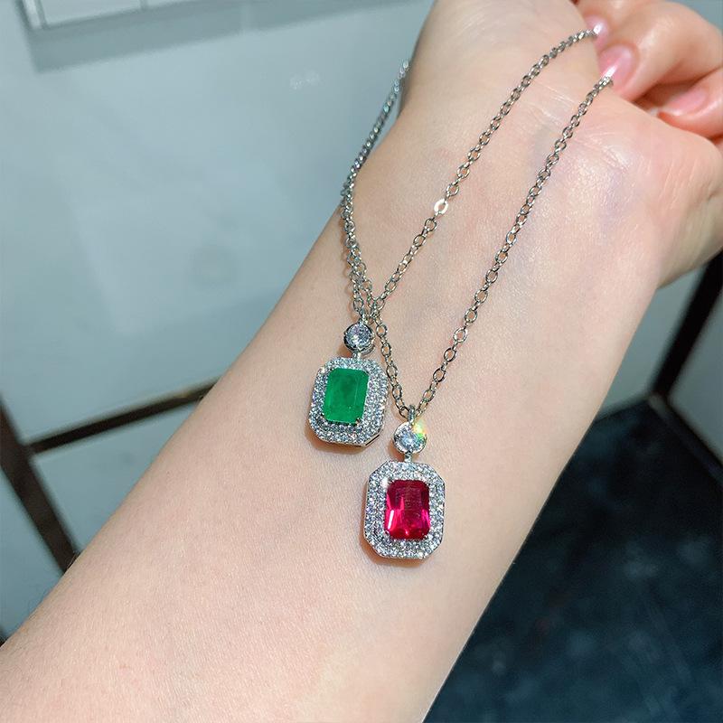 Vintage square emerald pendant simulation pigeon blood red treasure necklace jewelry accessories