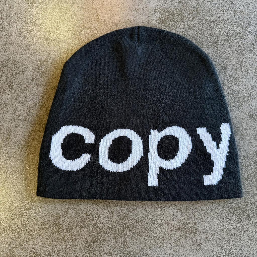 Gestrickte Mütze mit Buchstabenmuster für den Winter, warm, mit Gesichtsform-schmeichelndem Schnitt für Damen und Herren