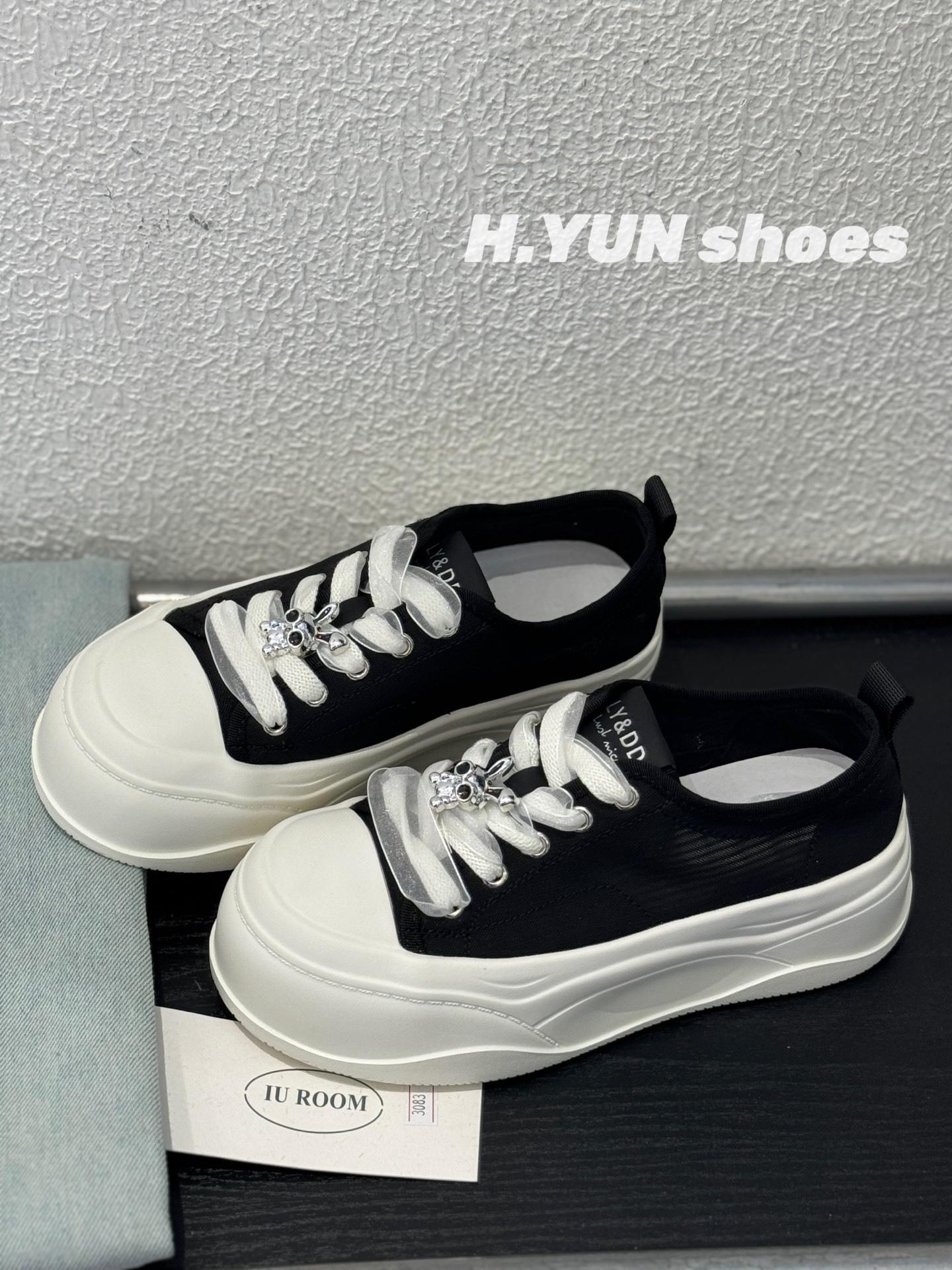 

European Station 2025 spring new leather lace-up ultra-light thick-soled muffin board shoes sports and leisure height-increasing white shoes 35