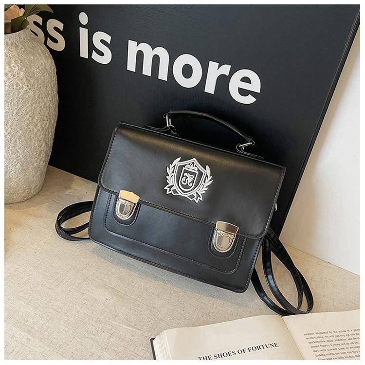 College style casual texture mailman 2025 retro new fashion one shoulder double shoulder crossbody portable small square bag woman