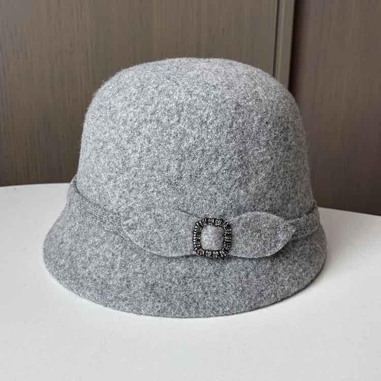 Small Brim Celebrity Temperament Retro Wool Top Hat Diamond Buckle British Fashion Autumn And Winter Thermal Basin Hat Women'S New Knitted Hat